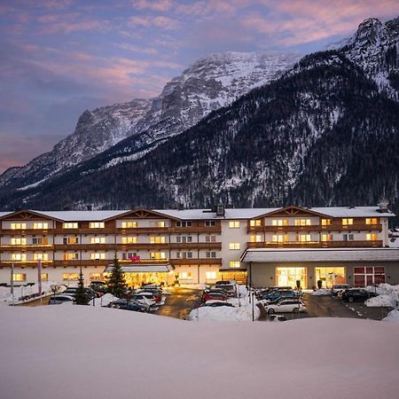 Elaya Hotel Steinplatte Ehemals Kuhotel By Rilano Waidring Exterior foto